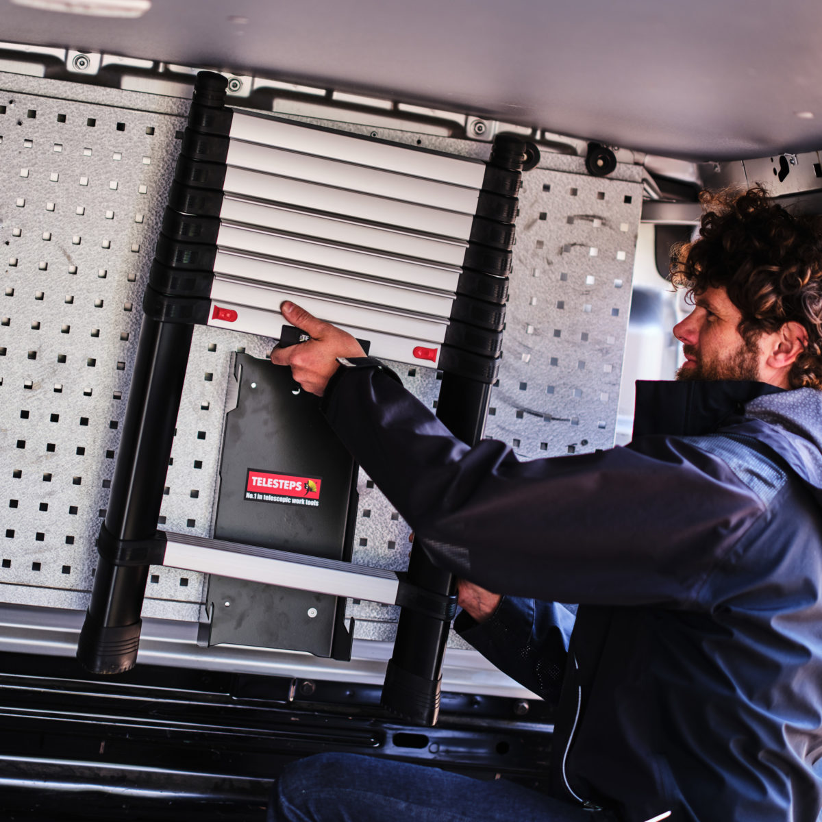 9195-101 Wall Mount - Service Vehicle