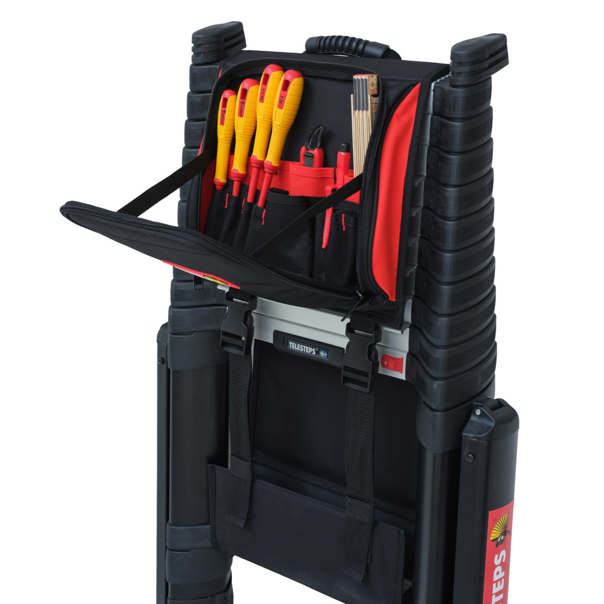 4-Backpack-open-pocket